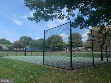 2501 Shelley Cir unit 1B, Frederick, MD 21702 - photo 5