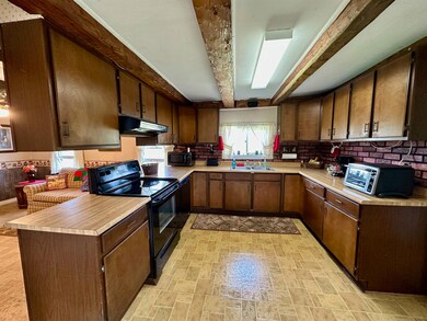 94 Carleton Hill Rd, Colebrook, NH 03576 - photo 3