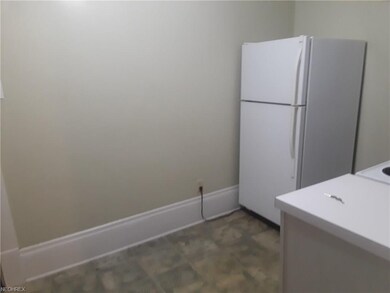 1612 Cleveland Ave NW unit 2, Canton, OH 44703 - photo 6