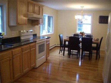 522 Shawsheen Ave, Wilmington, MA 01887 - photo 3