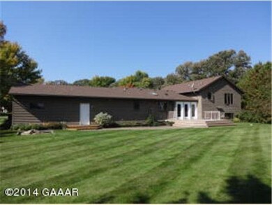 2007 Ridgewood Dr NW, Alexandria, MN 56308 - photo 2