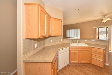002 Kitchen