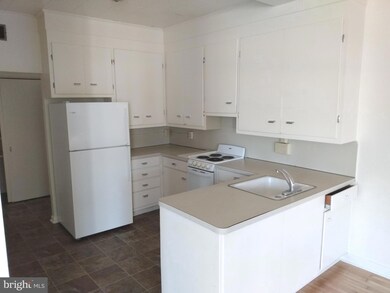 106 W Main St unit A, New Holland, PA 17557 - photo 4