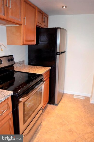 58 Dendron Ct, Parkville, MD 21234 - photo 3