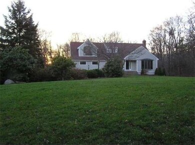 8 Hillington Dr, North Easton, MA 02356 - photo 4