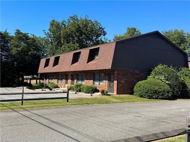 214 W 5th St, Lexington, NC 27292 - photo 4