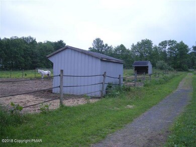 334 Greenview Dr, Chestnuthill Township, PA 18353 - photo 5