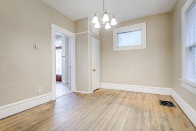 07 - 1511 Hamlet Street-7.jpg