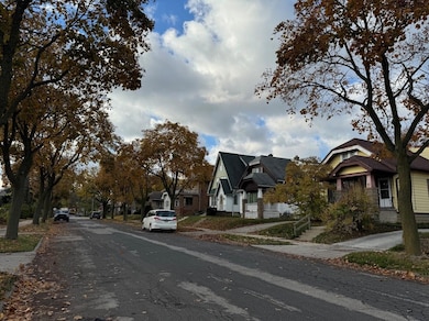 2932 N 58th St, Milwaukee, WI 53210 - photo 2