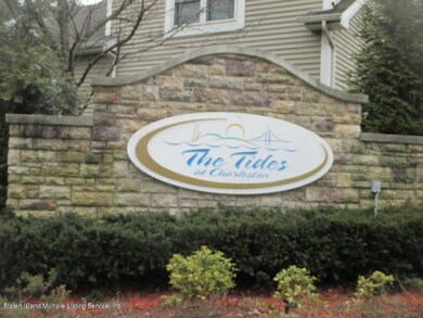 14 Pilot Ln, Staten Island, NY 10309 - photo 5