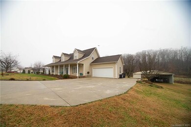 121 W Morrison Creek Rd, Statesville, NC 28625 - photo 3