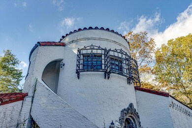 07-282 Stephenson Ave-7