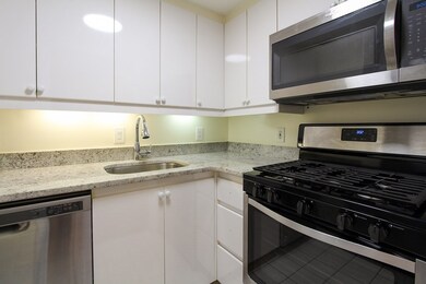 The Parkside unit 406, Boston, MA 02111 - photo 2