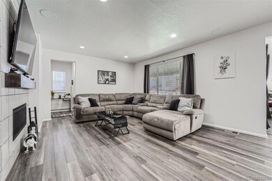 21716 E Stanford Cir, Aurora, CO 80015 - photo 5