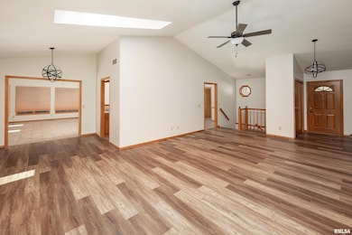 2456 Olympia Dr, Bettendorf, IA 52722 - photo 4