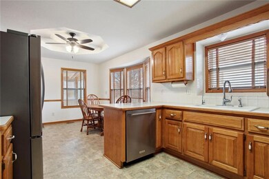 716 Meadow Ln, Raymore, MO 64083 - photo 6