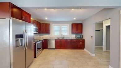 82 Allison St, Concord, NH 03301 - photo 3