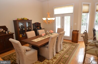 6006 Mill Cove Ct, Burke, VA 22015 - photo 5