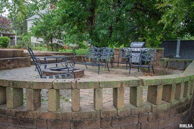 1234 E River Dr, Davenport, IA 52803 - photo 4