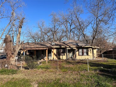 205 Heaney Dr, Houston, TX 77076 - photo 3