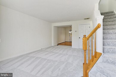 1870 Tiger Lily Cir unit 7, Woodbridge, VA 22192 - photo 4