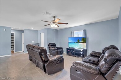 137 Blackstone Dr, Fort Myers, FL 33913 - photo 4