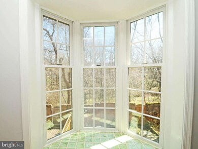 6612 Midhill Place, Falls Church, VA 22043 - photo 5