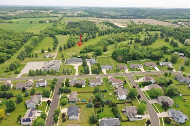 1004 Links Dr, Poynette, WI 53955 - photo 2