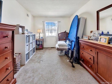 114 Beacon Ln, Bronx, NY 10473 - photo 5