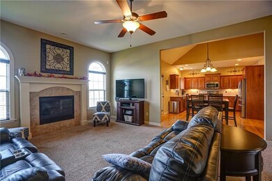 1412 SW 44th St, Lees Summit, MO 64082 - photo 6