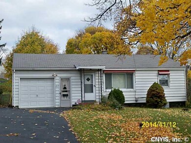Exterior Front Double Tarvia Driveway