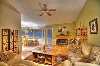 011_Family Room
