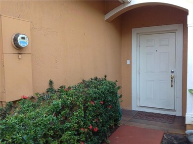 6485 Catalina Ln, Tamarac, FL 33321 - photo 2