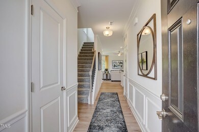 1305 Red River Dr-004