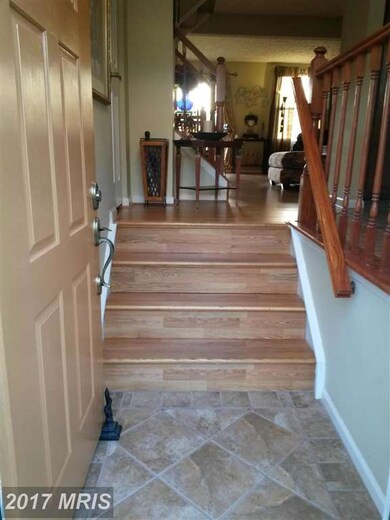 3711 Mazewood Ln, Fairfax, VA 22033 - photo 3