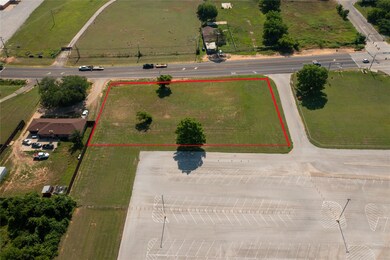 1047 N Main St, Springtown, TX 76082 - photo 7