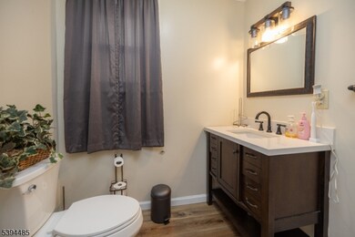 1215 Bergen Ave, Linden, NJ 07036 - photo 7