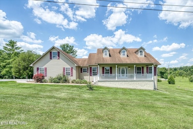 125 Clarence Lee Rd, Lancing, TN 37770 - photo 2