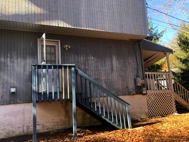 1409 Mandy Ln, Tobyhanna, PA 18466 - photo 2