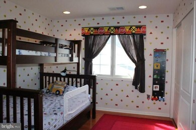 22740 Watson Heights Cir, Ashburn, VA 20148 - photo 3