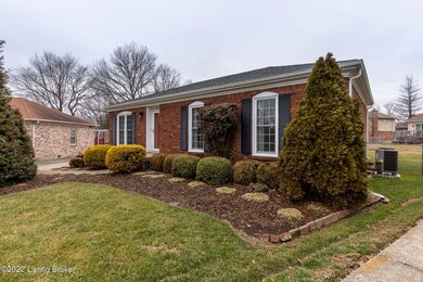 8003 Cloverport Ct, Louisville, KY 40228 - photo 3