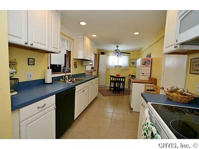Kitchen. New kitchen, appliances and ceramic floor