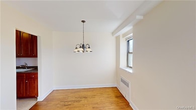 4200 Herkimer Place unit 4E, Bronx, NY 10470 - photo 6