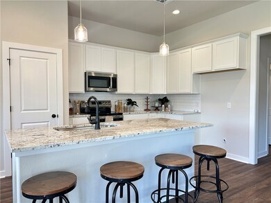 2814 Messenger Way, Bryan, TX 77803 - photo 4