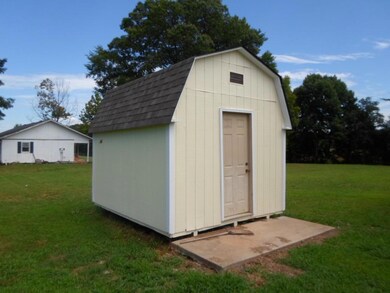 474 Philpot Rd, Bell Buckle, TN 37020 - photo 3