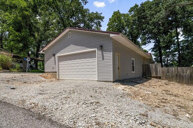 Garage/Shop