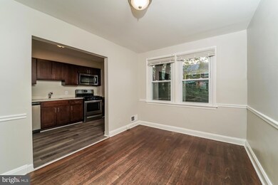 8624 Oak Rd, Parkville, MD 21234 - photo 3