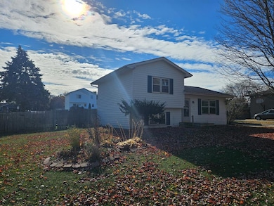 160 Corene Ave, Waukee, IA 50263 - photo 2