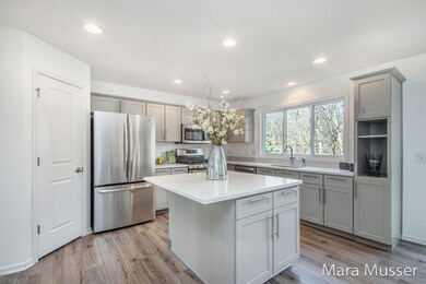 Large Island in Kitchen