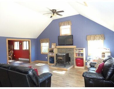 189 Holtshire Rd, Orange, MA 01364 - photo 6